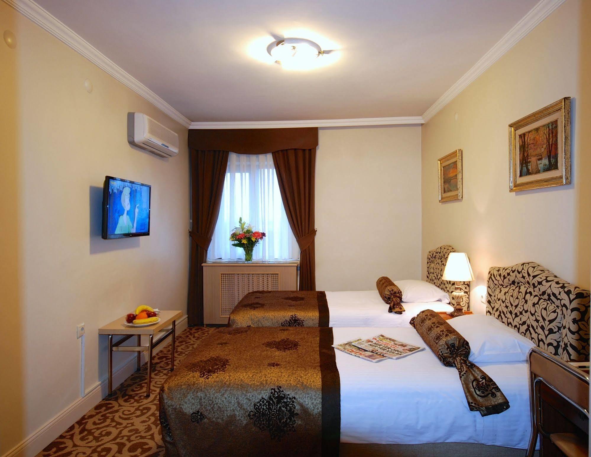 Hotel Mithat Анкара Екстериор снимка