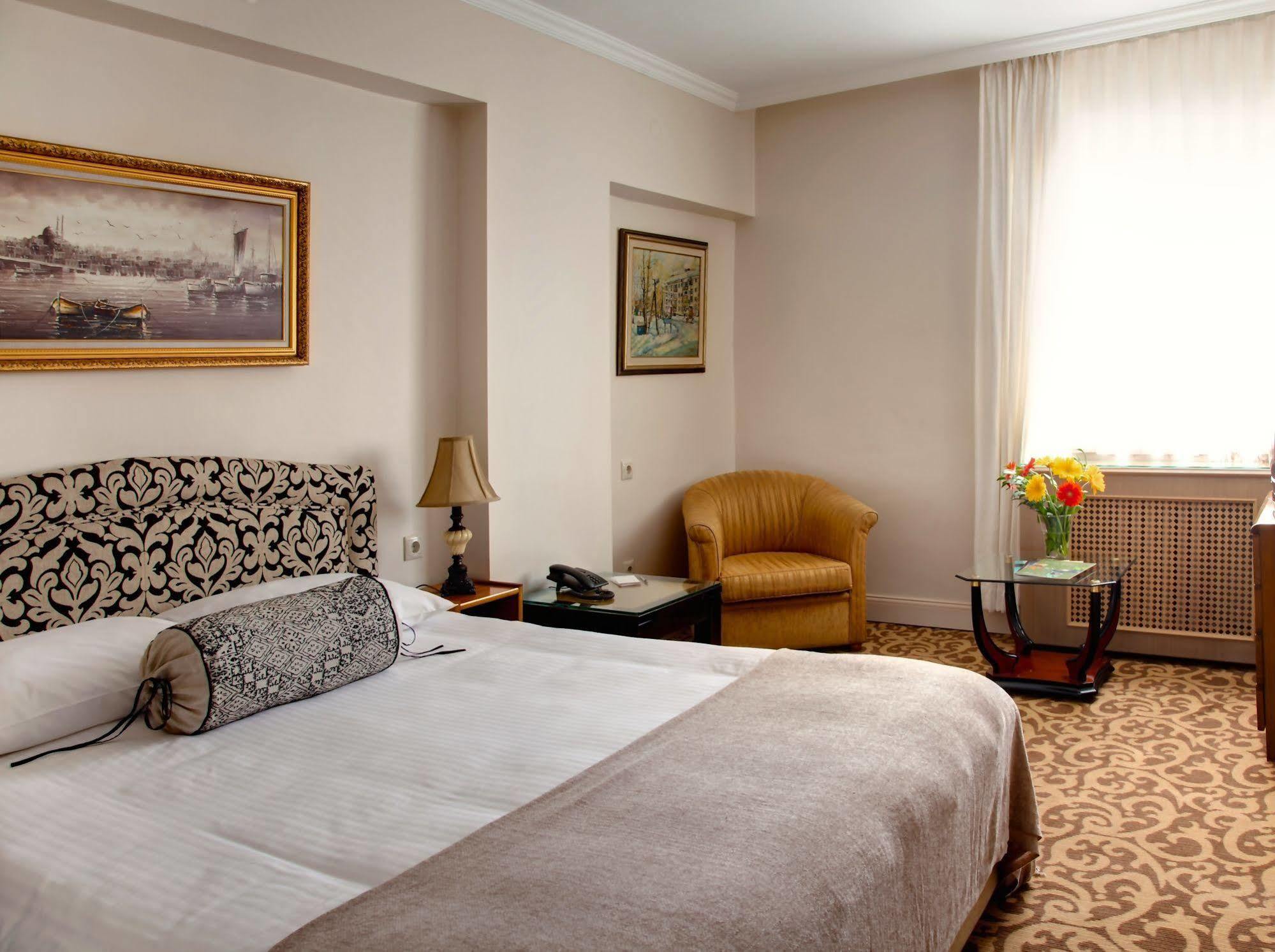 Hotel Mithat Анкара Екстериор снимка