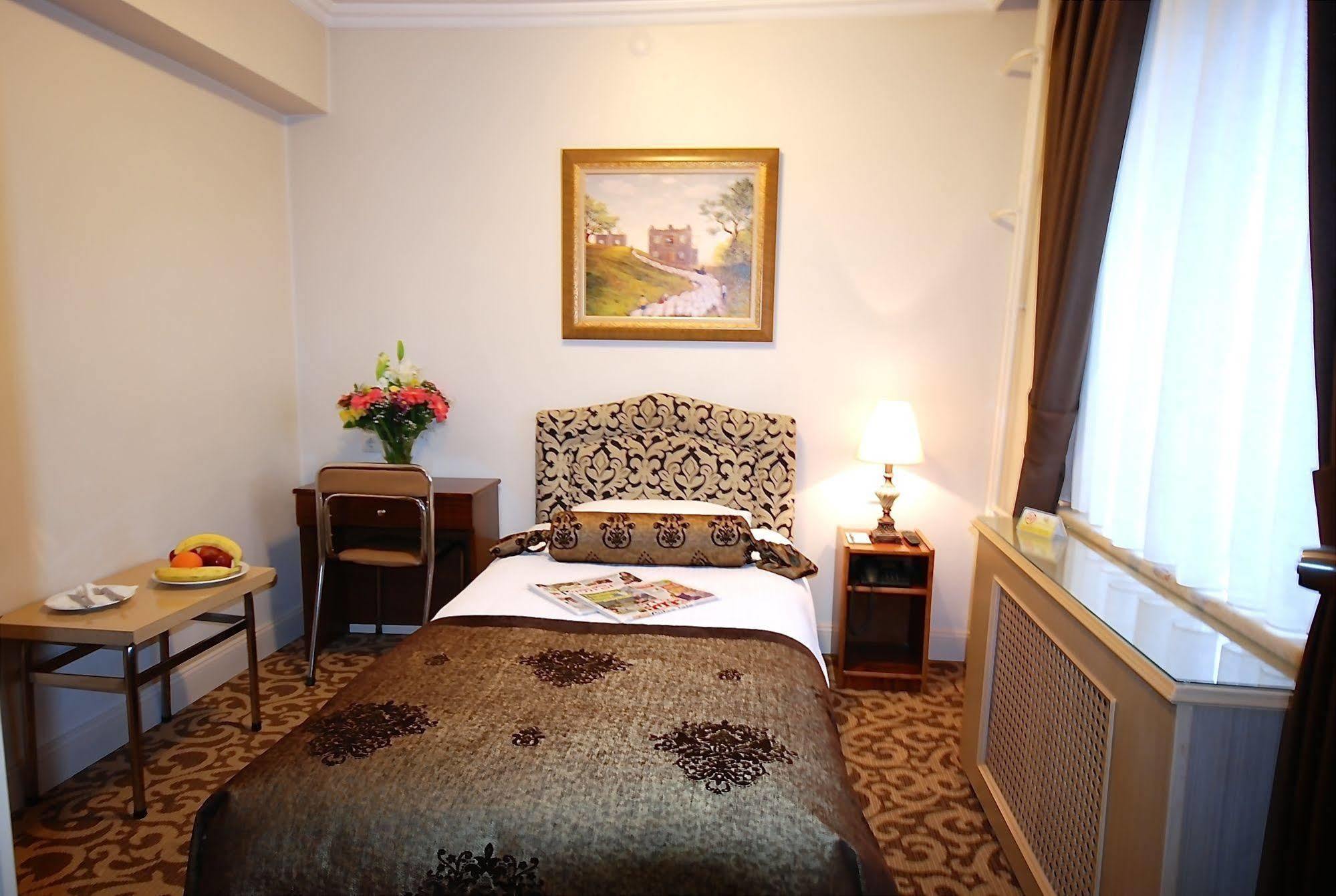 Hotel Mithat Анкара Екстериор снимка